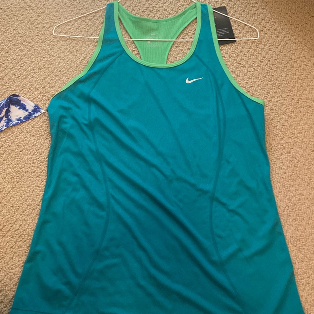 COPY - NEW with tags Nike dry fit tank